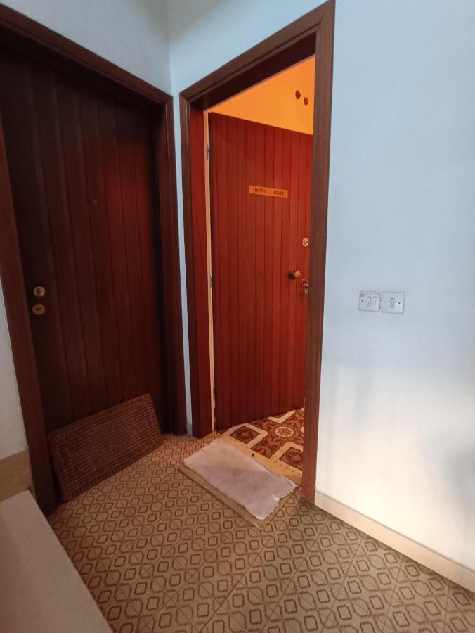 Le Palme 98 "Casa Vacanze" Лидо Ди Камайоре Екстериор снимка
