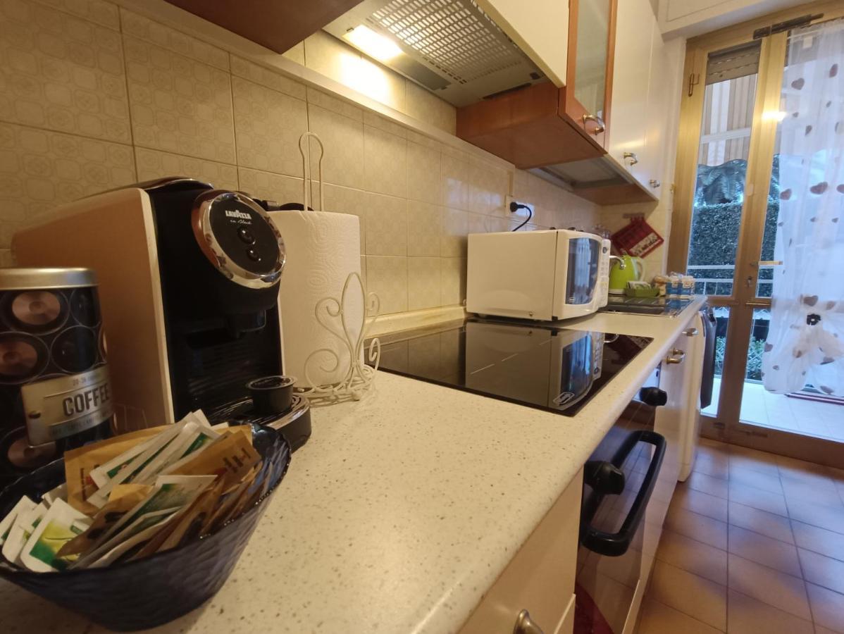 Le Palme 98 "Casa Vacanze" Лидо Ди Камайоре Екстериор снимка