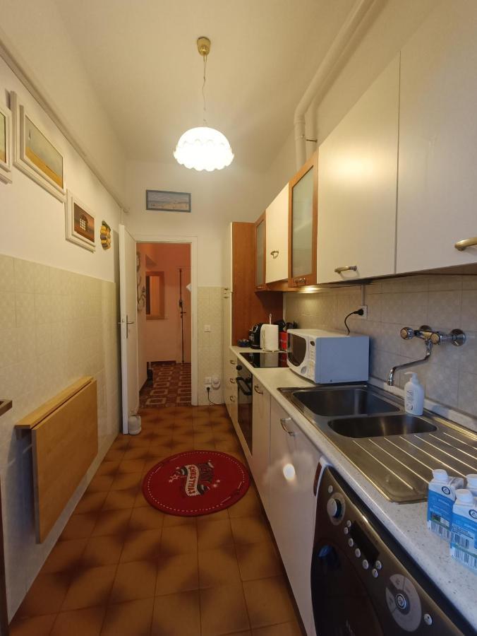 Le Palme 98 "Casa Vacanze" Лидо Ди Камайоре Екстериор снимка